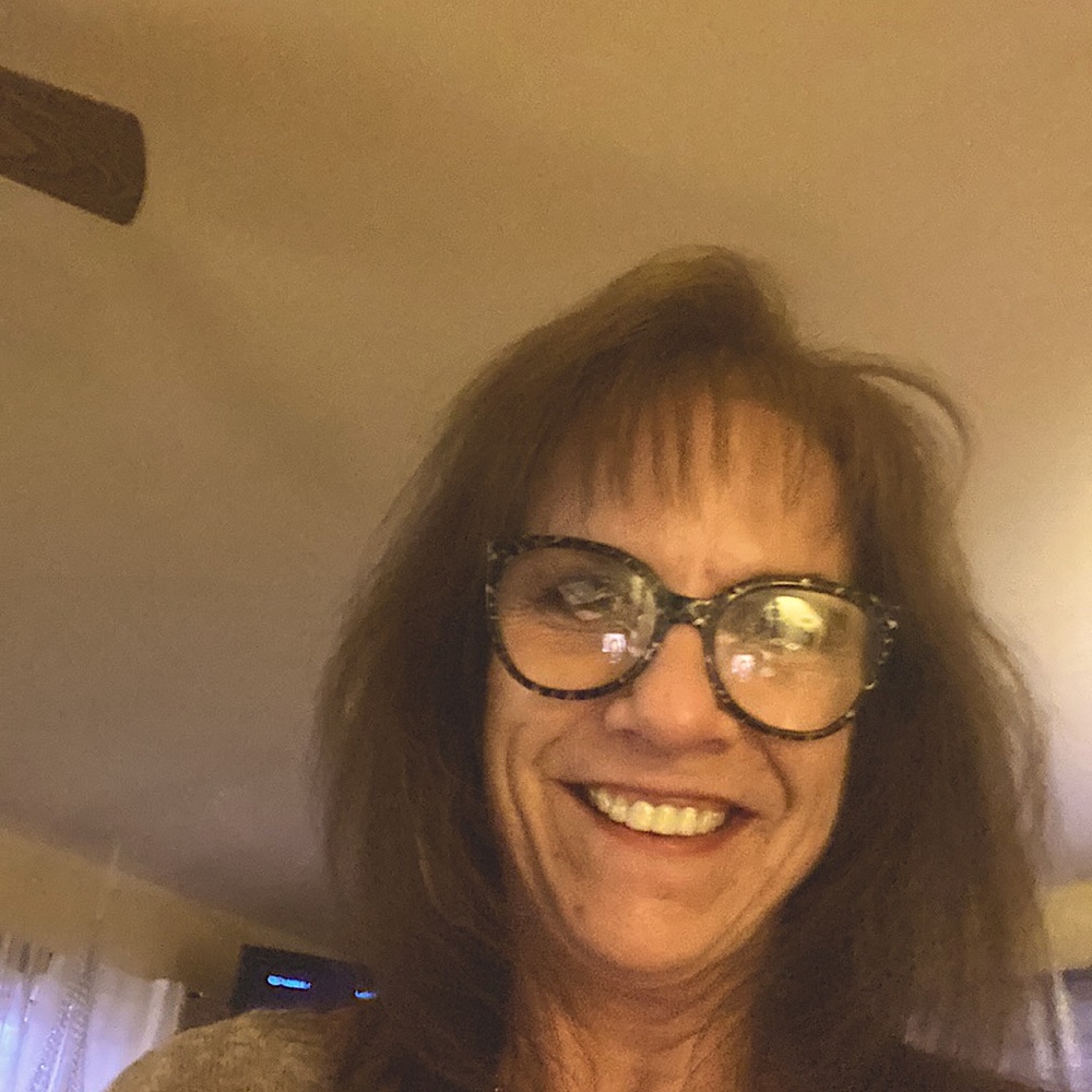 Meet your Posher, Stacy